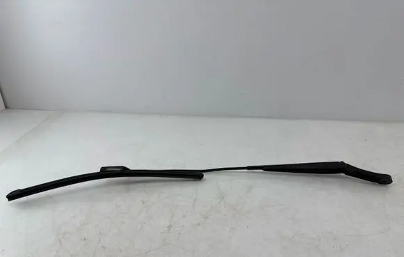 Volkswagen Golf VII Front wiper blade arm 5G2955409