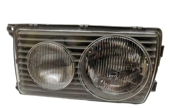 Mercedes-Benz W123 Headlight/headlamp 1305235050 011117097 201117096