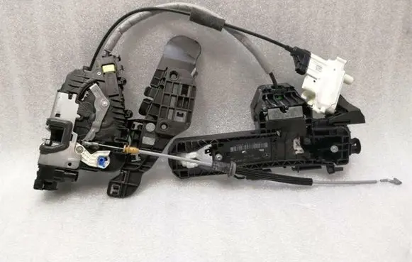 Mercedes-Benz GLS X166 Front door lock A0997201801 A1667600800
