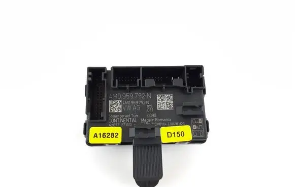 Audi Q7 4M Door control unit/module 4M0959792N 4M0959792
