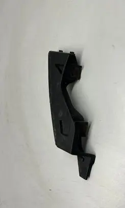 Volkswagen PASSAT B6 Front bumper mounting bracket 3C0807724
