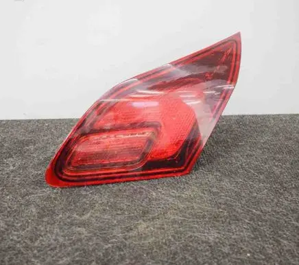 Opel Astra J Tailgate rear/tail lights I090098