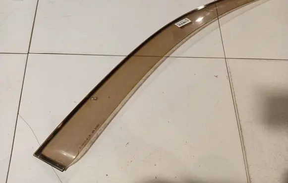 Mitsubishi Outlander Sliding door wind deflector 