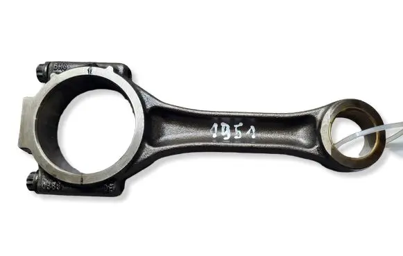 Volkswagen Golf VI Connecting rod/conrod 