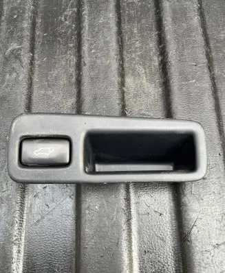 Lexus RX 450H Tailgate/boot open switch button 6929148020