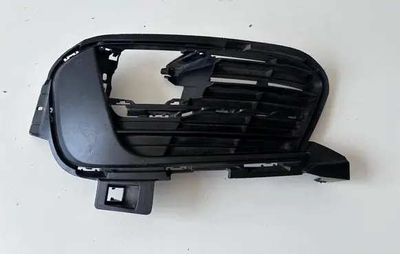 Peugeot 308 Front bumper lower grill 99894480