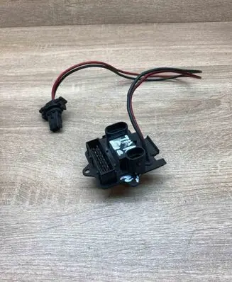 Renault Trafic II (X83) Heater blower motor/fan resistor 658146M