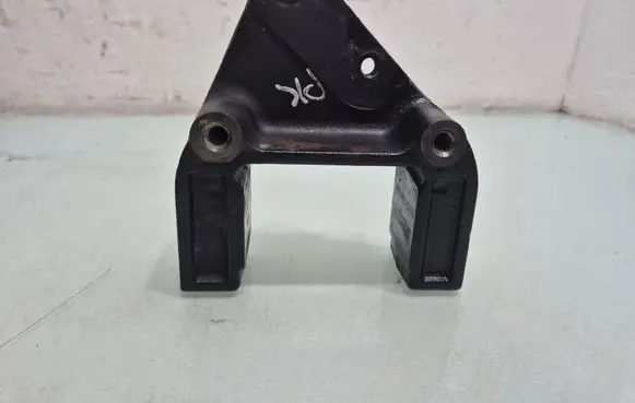 Skoda Fabia Mk2 (5J) Gearbox mounting bracket 6R0199111C