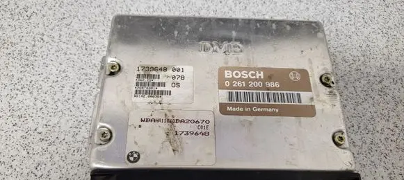 BMW 5 E34 Engine control unit/module 1739648