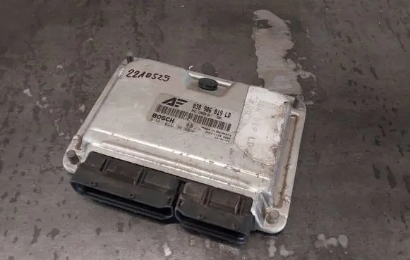 Volkswagen Sharan Engine control unit/module 038906019LD 0281011198