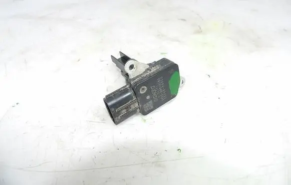 Toyota Avensis T220 Mass air flow meter 222040V020
