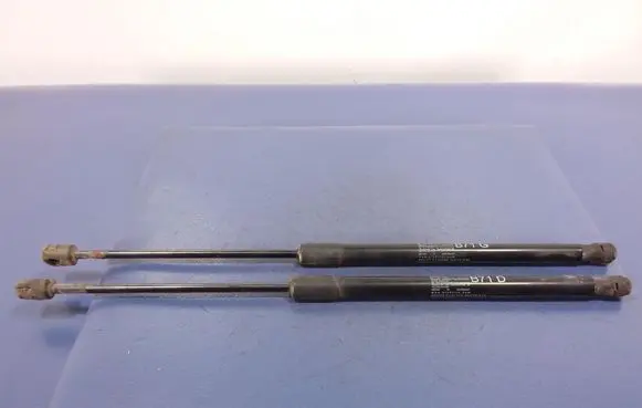Citroen C4 II Shock absorber/damper mounting bracket 9800717780
