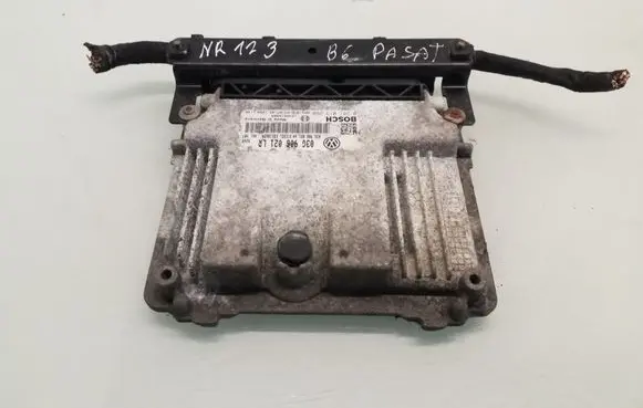 Volkswagen PASSAT B6 Engine control unit/module 03G906021LR