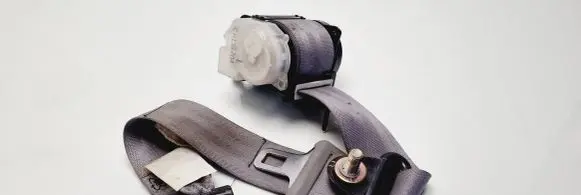 Mazda Xedos 9 Rear seatbelt 0428005