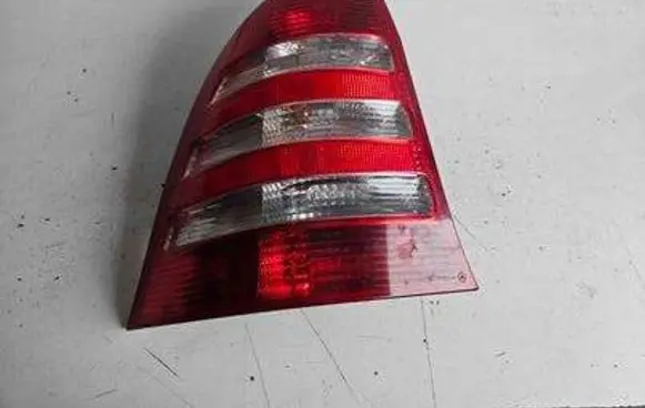 Mercedes-Benz C W203 Rear/tail lights ULO3313
