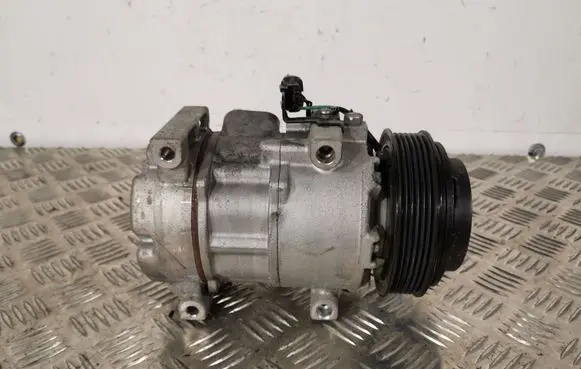 KIA Stonic Air conditioning (A/C) compressor (pump) 901110107