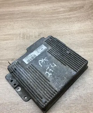 Renault Laguna I Engine control unit/module ECU 7700874132 7700107004E S103750014A