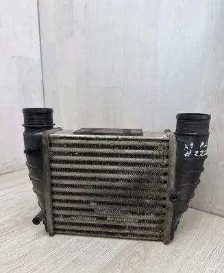 Audi A4 S4 B7 8E 8H Intercooler radiator 8E0145806Q 6021745 2505071933