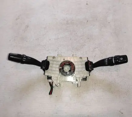 Hyundai Accent Wiper turn signal indicator stalk/switch 20420A 20416 20418