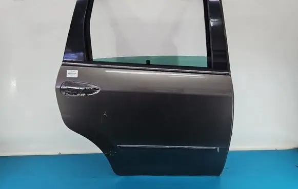 Rear door