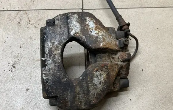 Ford Galaxy Front brake caliper