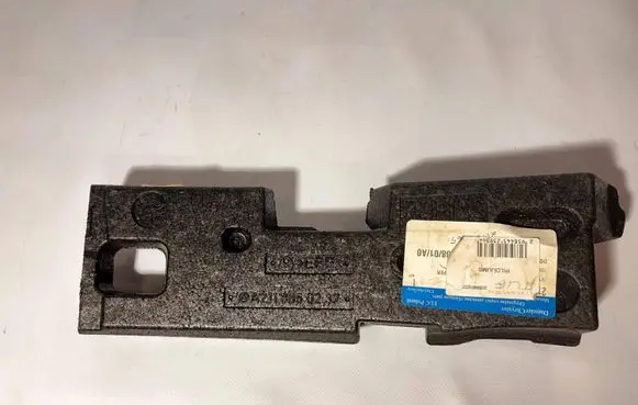 Mercedes-Benz S W221 Front bumper foam support bar A2218850237