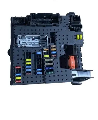 Volvo XC90 Fuse module 8676391