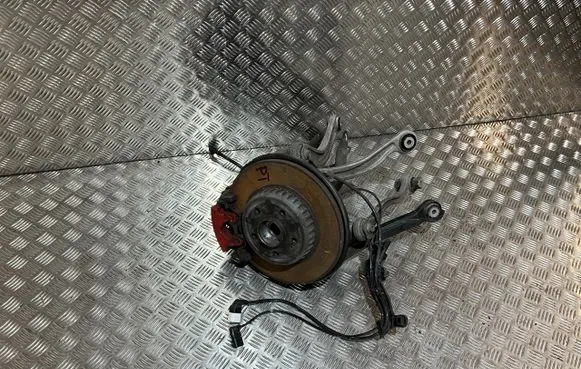 Mercedes-Benz C W205 Stub axle TM26732