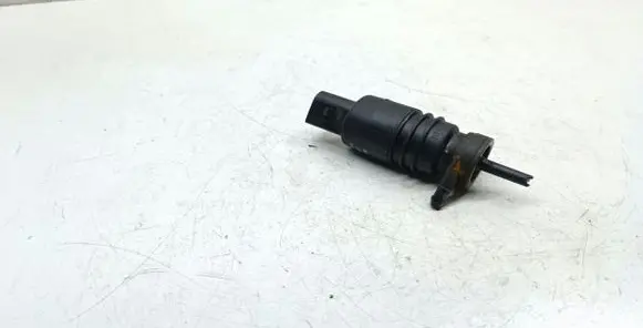 BMW X5 E53 Windscreen/windshield washer pump 8362154
