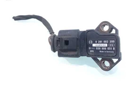 Volkswagen PASSAT B6 Air pressure sensor 038906051B 100104T2131C 0281002399
