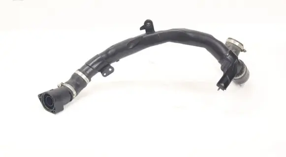 Coolant pipe/hose