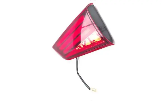 Tailgate rear/tail lights