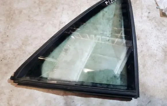Mercedes-Benz S W140 Rear side window