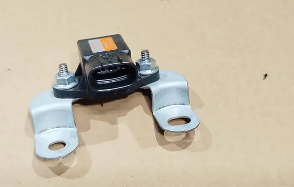 Renault Koleos II Mass air flow meter 319554BA0A 1049910951 5V12820