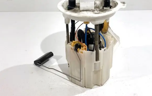 Volvo V40 In-tank fuel pump 31321153
