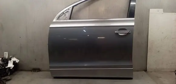Audi Q7 4L Front door 