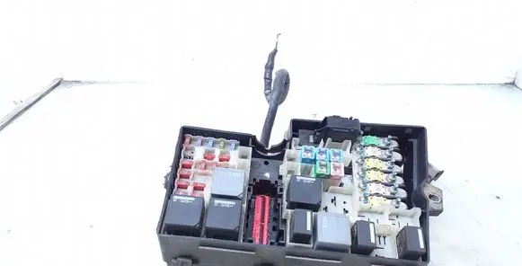 Ford Focus Fuse module 3M5T14A142AB