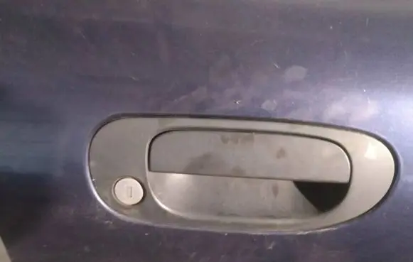 Mitsubishi Carisma Front door exterior handle