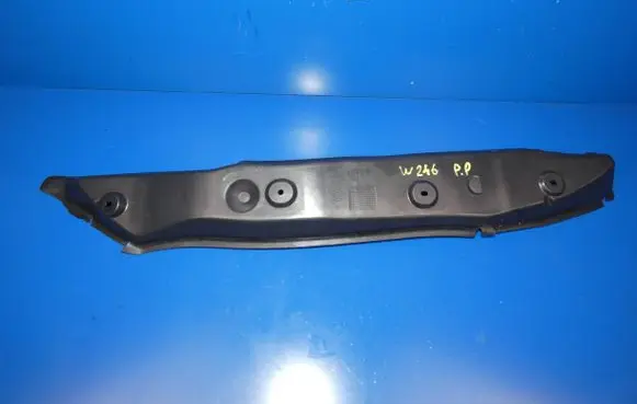Mercedes-Benz B W246 W242 Fender end trim A2468891025 BBP198904