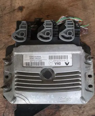 Renault Megane III Engine control unit/module 237100131R