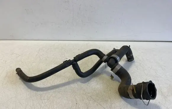 Audi Q2 - Engine coolant pipe/hose 5WA122101S
