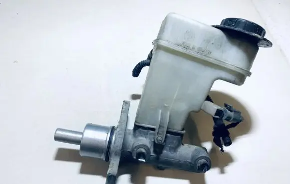 Opel Signum Master brake cylinder 320670692