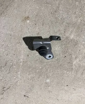Opel Insignia A Radiator support slam panel bracket 13248767