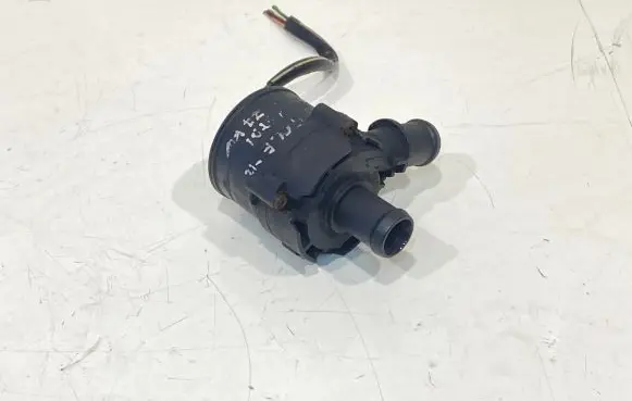 Volkswagen Golf VII Electric auxiliary coolant/water pump 5G0965567 0392023209