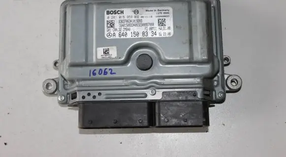 Mercedes-Benz B W245 Engine control unit/module A6401508334 1039S28899 0281015959