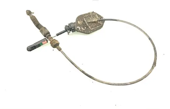Toyota RAV 4 (XA40) Gear shift cable linkage 