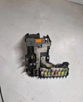 Citroen C4 II Fuse module 9665878280