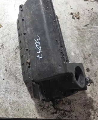 Peugeot Partner Air filter box 9609052680