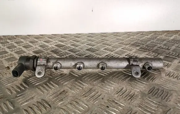 Jeep Grand Cherokee (WK) Fuel main line pipe A6420700695002
