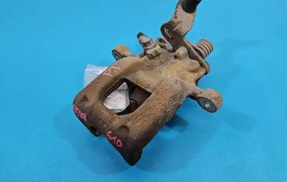 Volkswagen Touran I Rear brake caliper IMPRK1588610